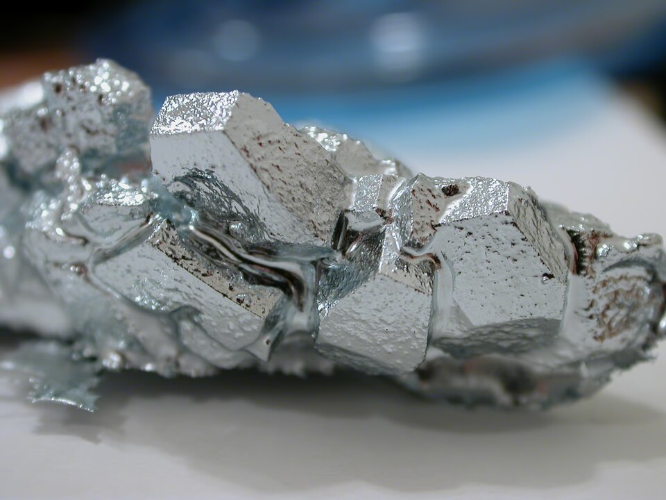 Súbor:Gallium crystals.jpg